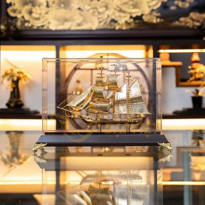 Mô hình thuyền buồm mạ vàng 24K - quà biếu sếp, quà tân gia, khai trương