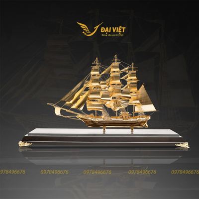 Mô hình thuyền buồm mạ vàng 24k, quà tặng sếp nam sang trọng, đẳng cấp - tbd45