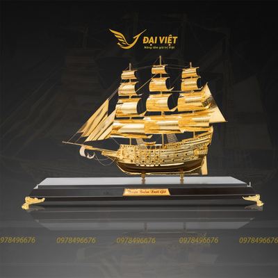 Mô hình thuyền buồm mạ vàng 24k, quà tặng sếp nam sang trọng, đẳng cấp
